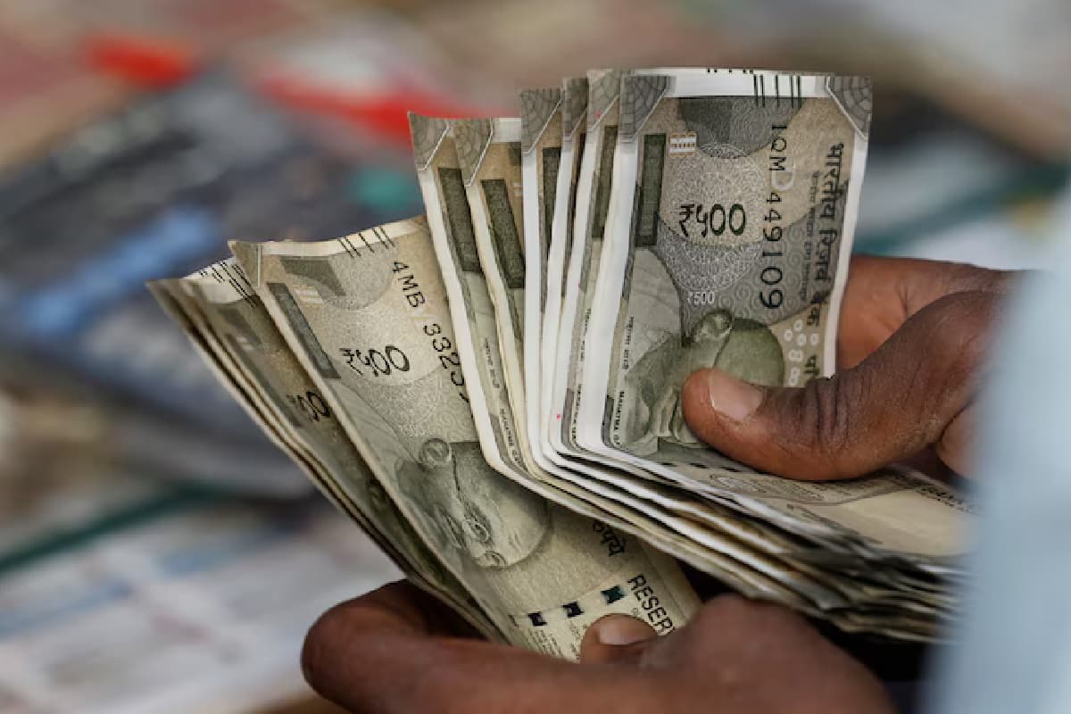 ये शेयर है या नोट छापने की मशीन, 5 साल में 1 लाख को बना दिया 37000000