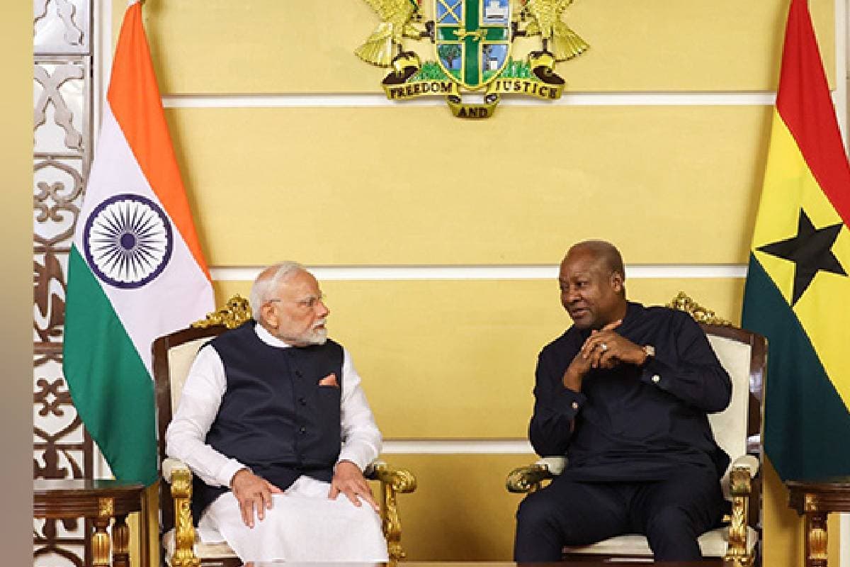 PM Modi Gifts To World Leaders