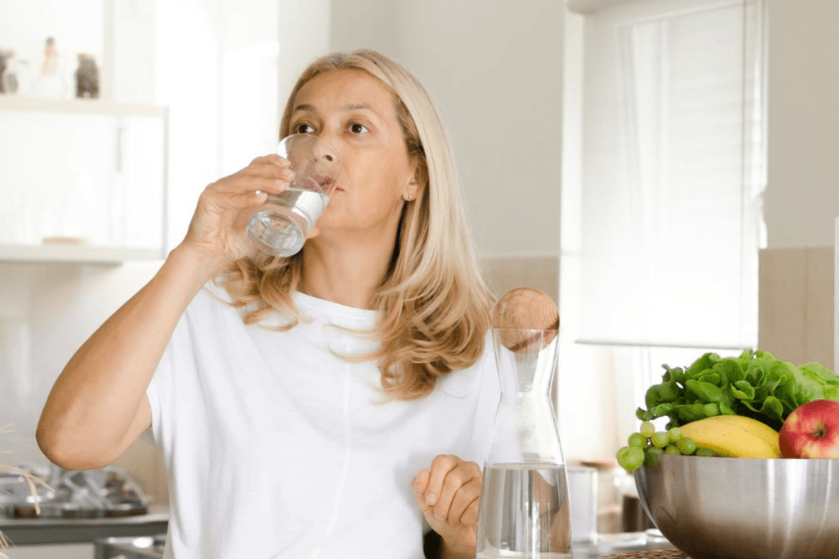 Post Meal Mistakes: खाने के बाद ये 5 बड़ी गलतियां कर रहे हैं आप, जो बिना जानें बढ़ा रही हैं आपका मोटापा