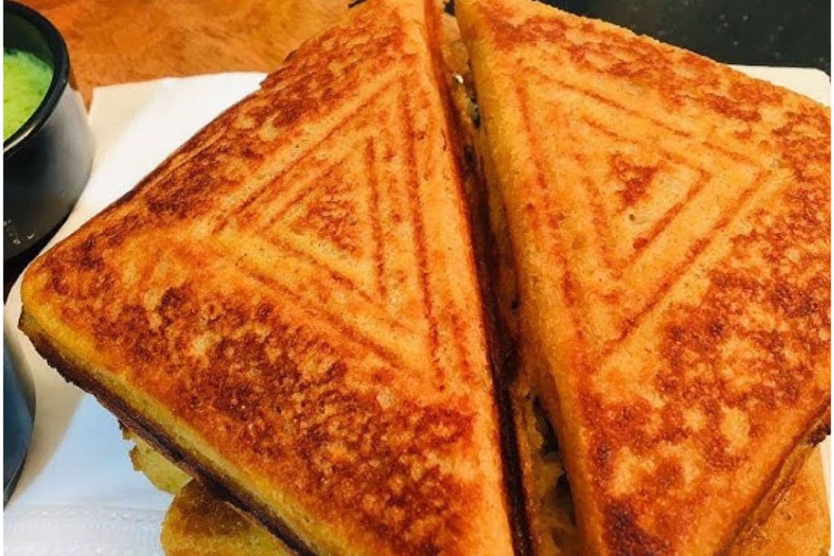Protein Sandwich Recipe: ब्रेड नहीं तो क्या हुआ,ऐसे बनाएं क्रिस्पी सैंडविच
