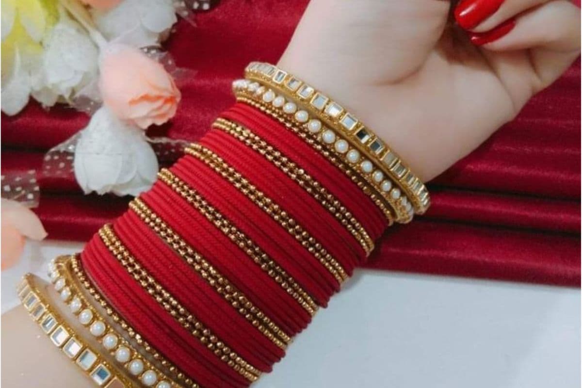 Raksha Bandhan Bangles: इस राखी बहन को दें खूबसूरत चूड़ियों का खास तोहफा