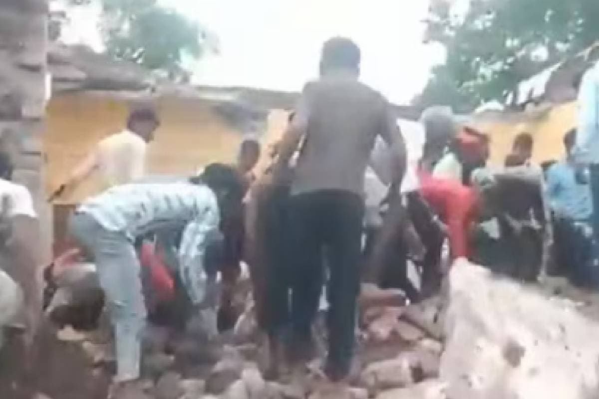Rajasthan : राजस्थान के झालावाड़ में गिरी स्कूल की छत, 4 छात्रों की मौत, कई बच्चे मलबे में दबे