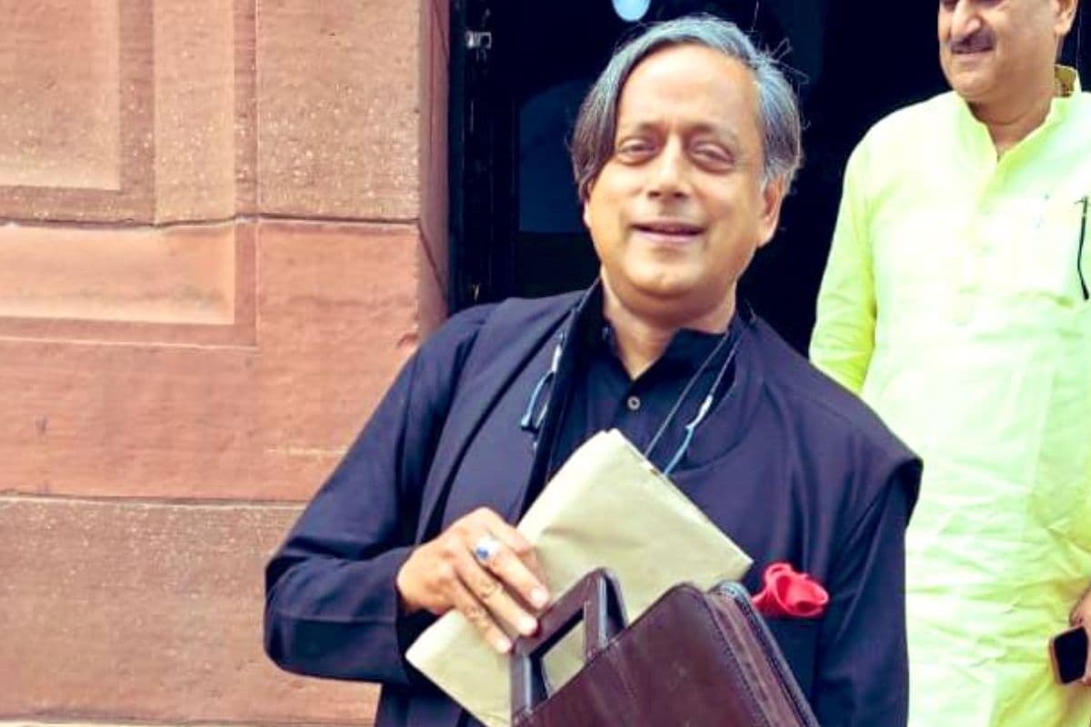 मौन व्रत, मौन व्रत...संसद में बोलने वालों की लिस्ट में नाम न होने पर शशि थरूर का जवाब