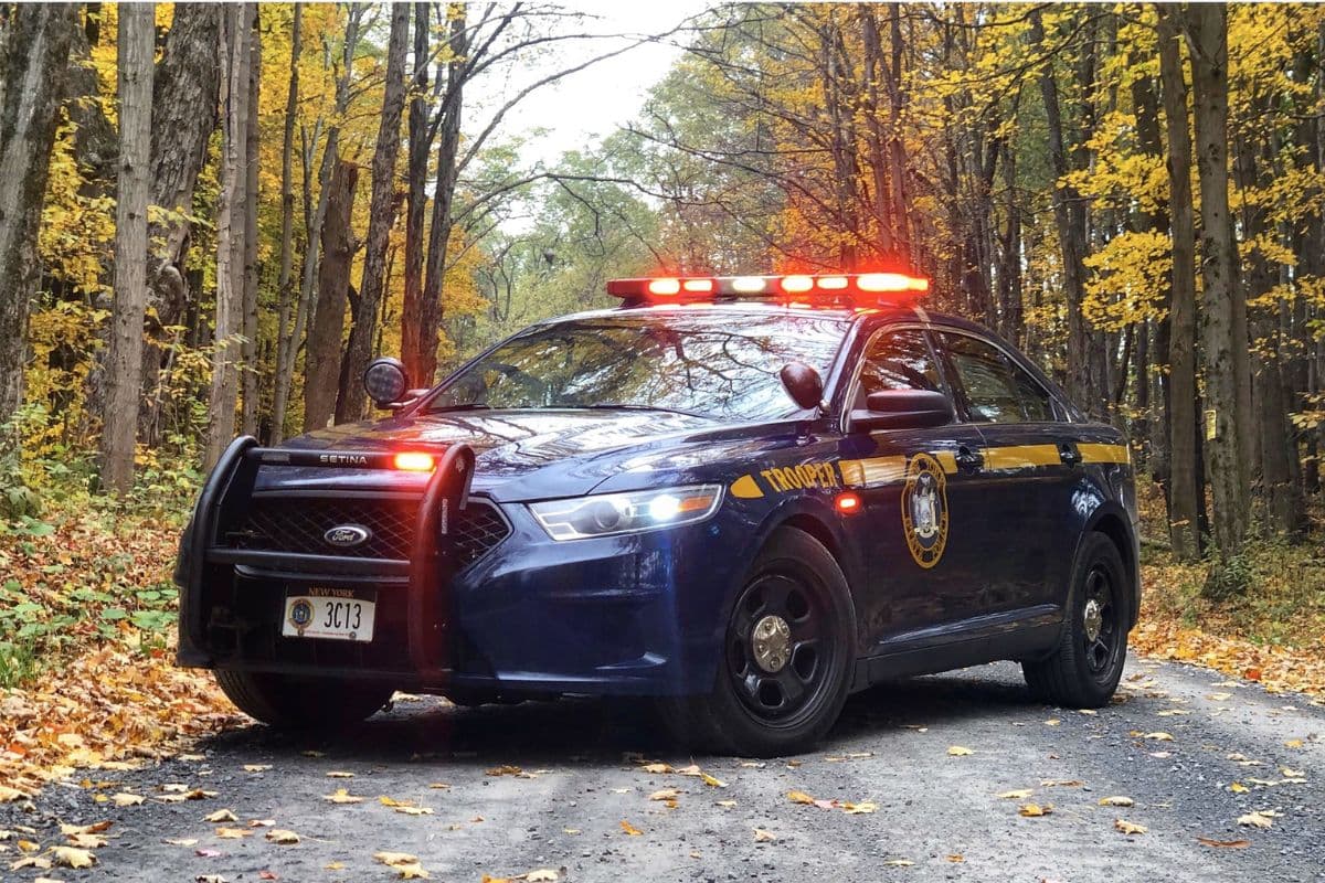 New York: अमेरिका के ब्लैकस्टोन बिल्डिंग में गोलीबारी, NYPD अफसर समेत 3 की जान गई