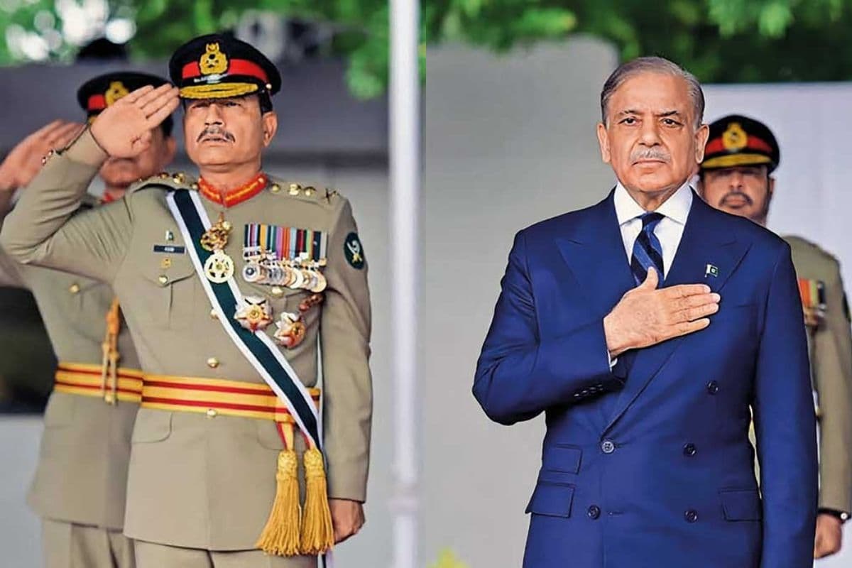 Pakistan Political: क्या पाकिस्तान में तख्तापलट की तैयारी? शहबाज-जरदारी-मुनीर की गुप्त बैठकों से सियासी हलचल तेज