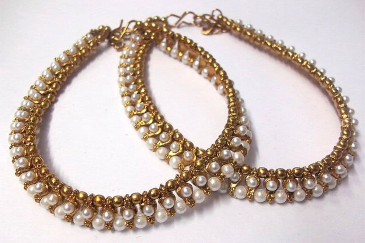 Trending Payal Designs: ना सोना ना चांदी,अब पहने मोती के पायल,आपके लुक को बनाए खूबसूरत Trending Payal Designs: ना सोना ना चांदी,अब पहने मोती के पायल,आपके लुक को बनाए खूबसूरत