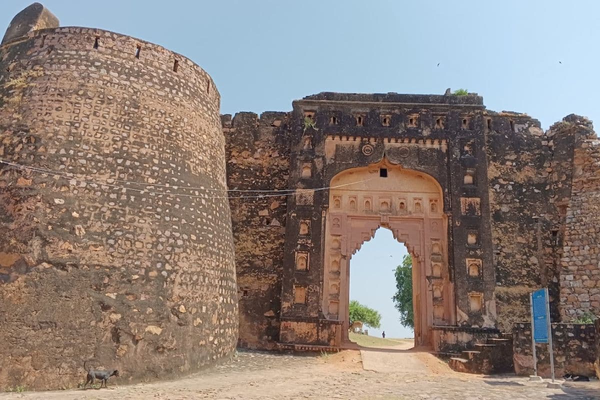 यूपी के 11 स्थलों का होगा कायाकल्प, इतिहास को मिलेगी नई पहचान