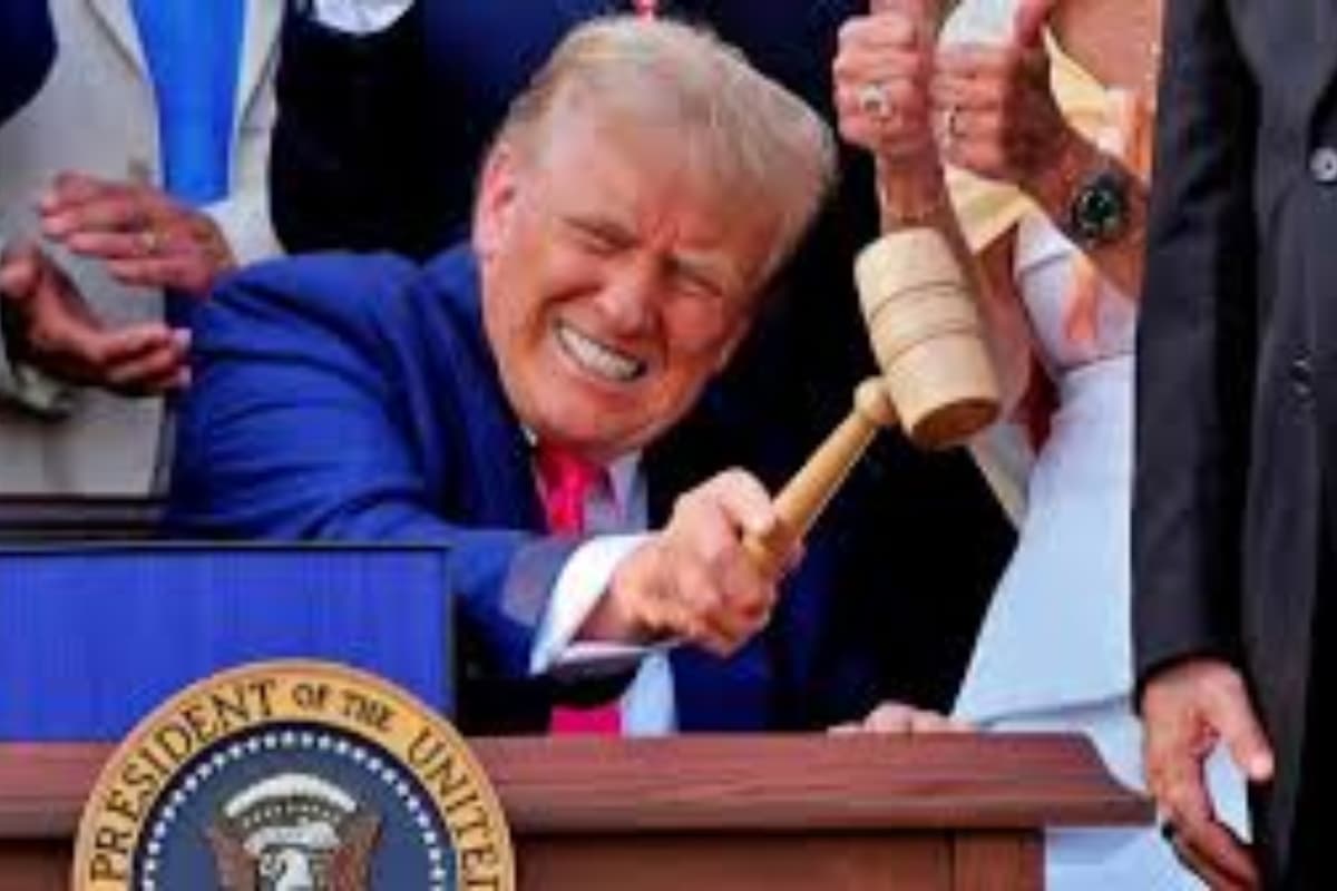 अमेरिका में 'बिग ब्यूटीफुल बिल' बना कानून, ट्रंप ने पिकनिक के दौरान किए हस्ताक्षर