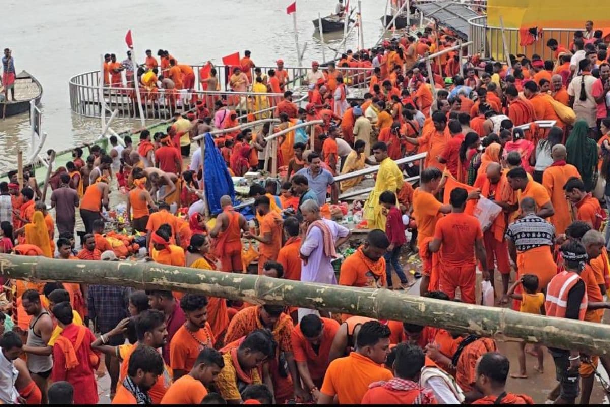 Sawan 2025: सुल्तानगंज में इन जगहों पर है फ्री में ठहरने की व्यवस्था, कांवरियों के लिए वाटरप्रूफ टेंट और धर्मशालाएं तैयार