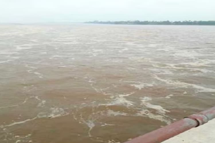 Bihar Flood: बिहार में फिर उफनाई कोसी समेत ये नदियां, पटना में गंगा-पुनपुन भी लाल निशान के पार...