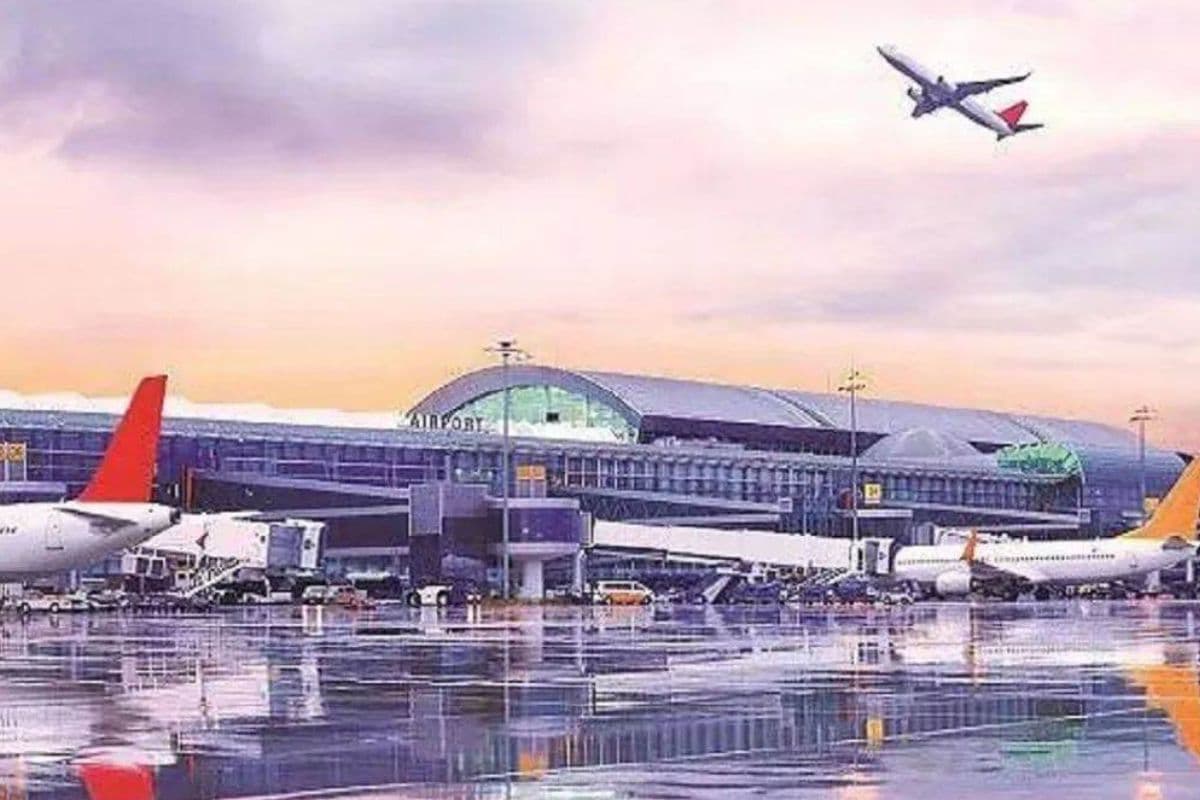 Purnia Airport: पूर्णिया एयरपोर्ट के लिए उलटी गिनती शुरू, दिन-रात हो रहा काम, इस महीने से मिलेगी सेवा