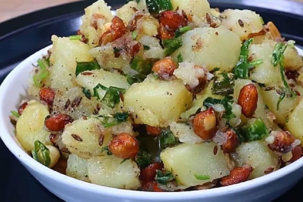 Vrat Wale Aloo: स्वाद ऐसा कि भूल जाएंगे बाकी सब,बिना प्याज-लहसुन के बने सुपर टेस्टी