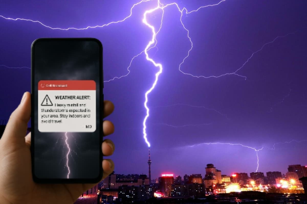 Weather Alert: आज भारी बारिश की चेतावनी, सतर्क रहें... आपके फोन तक कैसे पहुंचता है मौसम का अलर्ट?