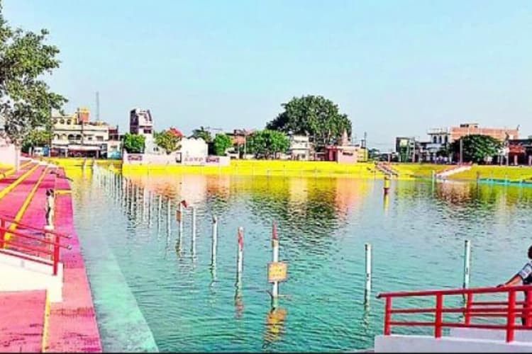 औरंगाबाद: सूर्यकुंड तालाब में नहाने के दौरान डूबा युवक, फल की दुकान लगाकर चलाता था परिवार