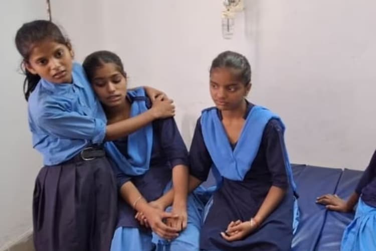 सारण: प्रिसिंपल बना हैवान, बच्चियों की जमकर की पिटाई, पुलिस ने किया गिरफ्तार