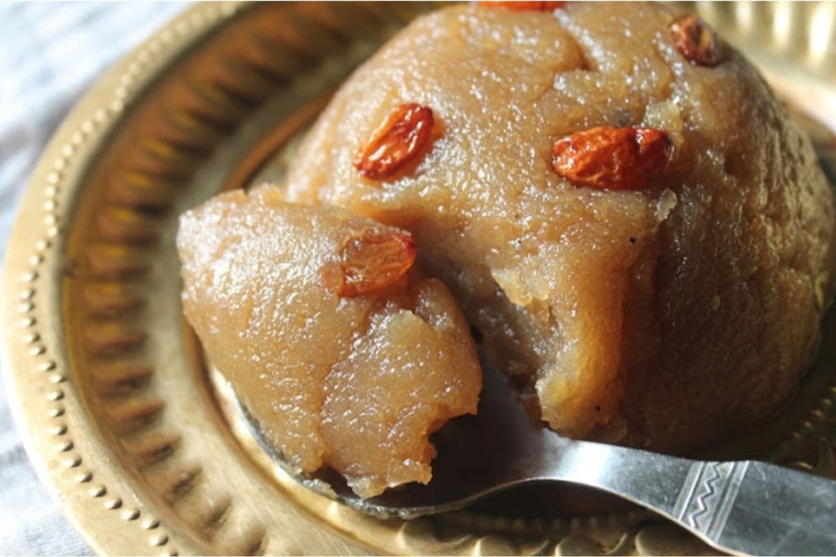 Healthy Whole Wheat Halwa Recipe: स्वादिष्ट और टेस्टी आटे का हलवा चुटकियों में होगा तैयार,नोट करें रेसिपी