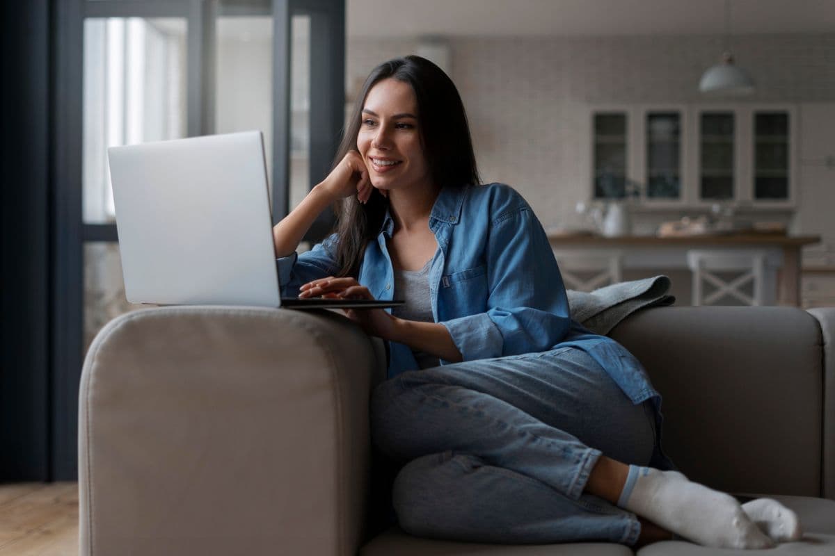 सिर्फ 4 से 6 घंटे काम! घर बैठे कमाएं नाम और पैसा, ये हैं BEST JOB OPTIONS