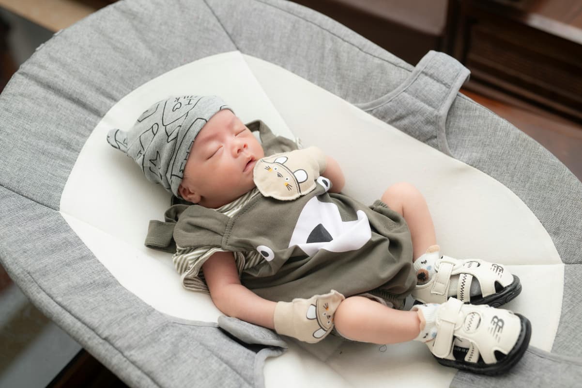 Baby Names: हर पैरेंट को पसंद आते हैं बेटे के ये क्यूट निकनेम्स, देखें लिस्ट और जानें अर्थ