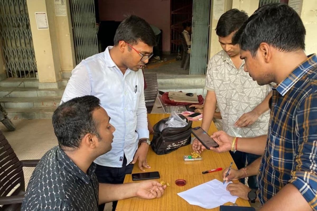 chapra crime news| Two fraudsters arrested in Bihar for cheating in the name of Indira Awas Yojana