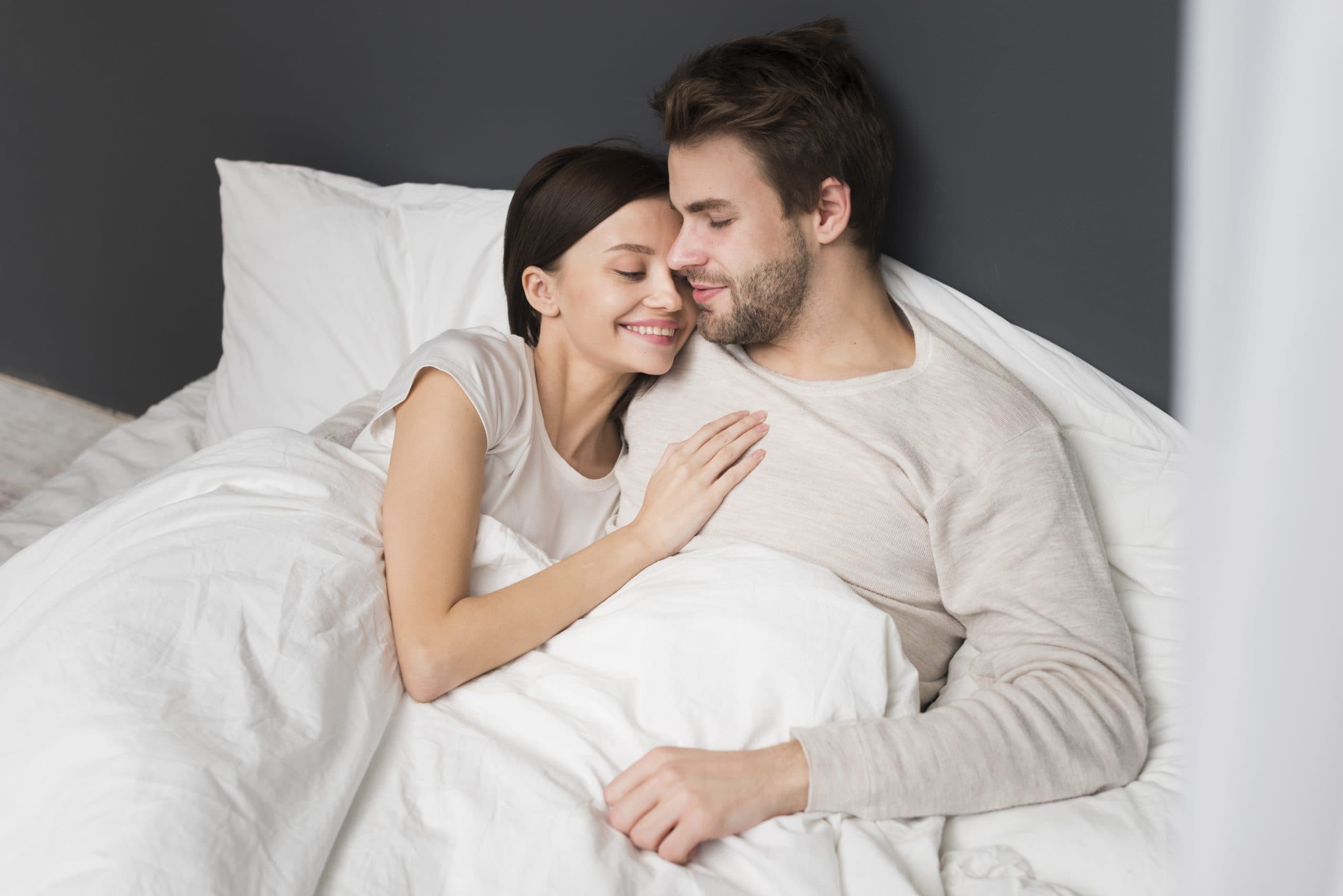 सुहागरात में करें ये 5 काम, पार्टनर हो जाएगा खुश, कहेगा- आपसे बेहतर कोई नहीं