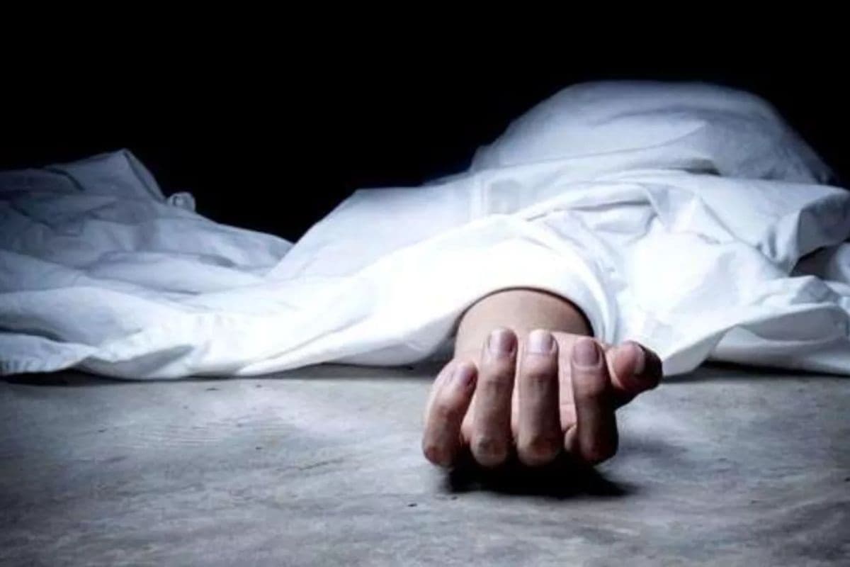 मुजफ्फरपुर के अखाड़ाघाट पुल से युवक ने नदी में कूदकर दी जान, बचाने के बजाए वीडियो बनाते रहे राहगीर