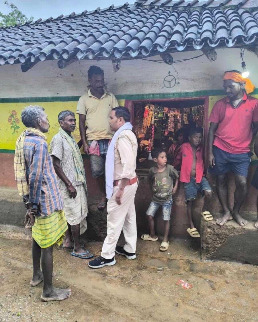 seraikela kharsawan:चांडिल में खेतों में बिजली प्रवाहित तार न लगायें, वरना कानूनी कार्रवाई होगी