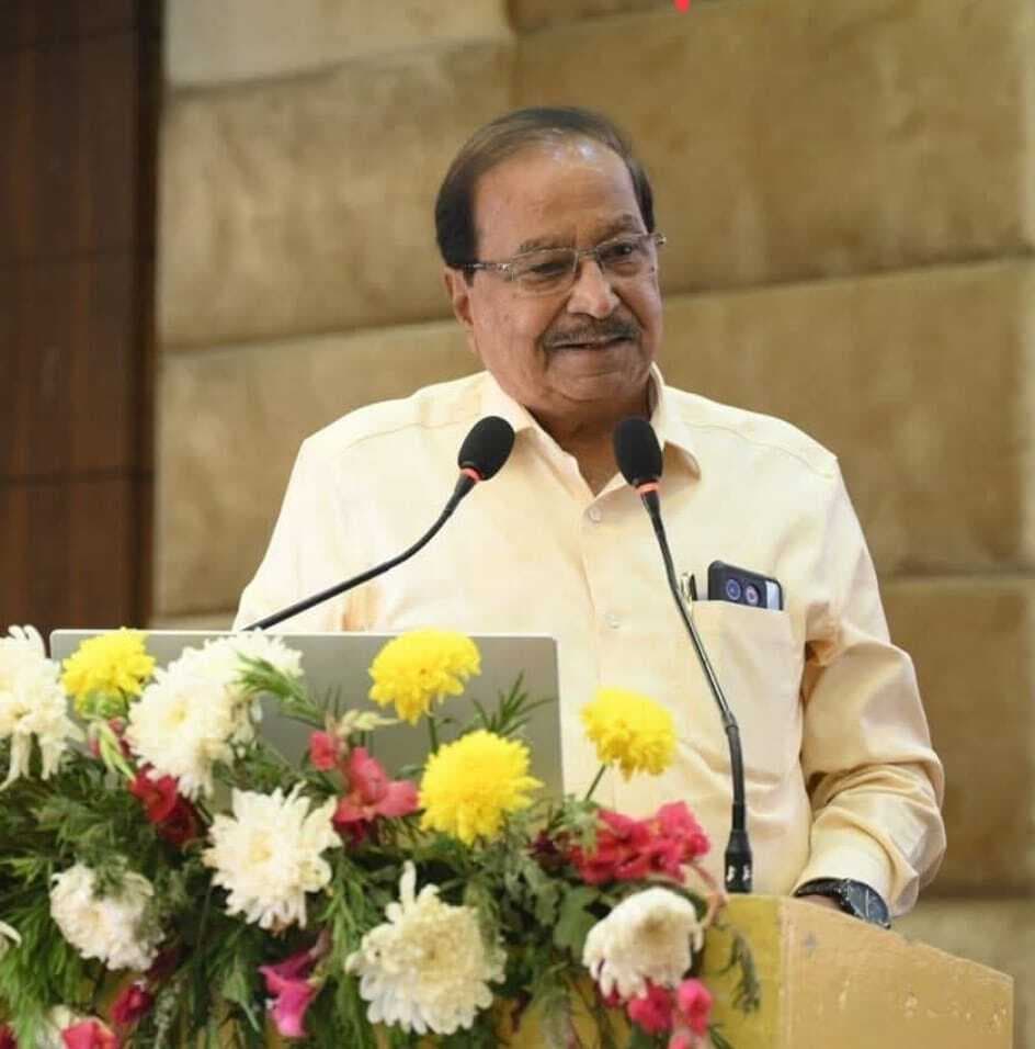 Dhanbad News : नयी तकनीक, करुणा और नवाचार के चौराहे पर खड़ा है चिकित्सीय पेशा