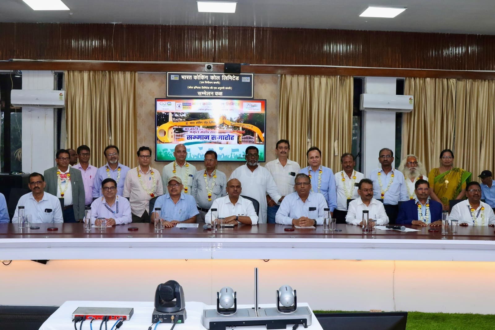 Dhanbad News : बीसीसीएल के 11 अधिकारी समेत 164 कार्मिक बीसीसीएल से हुए रिटायर