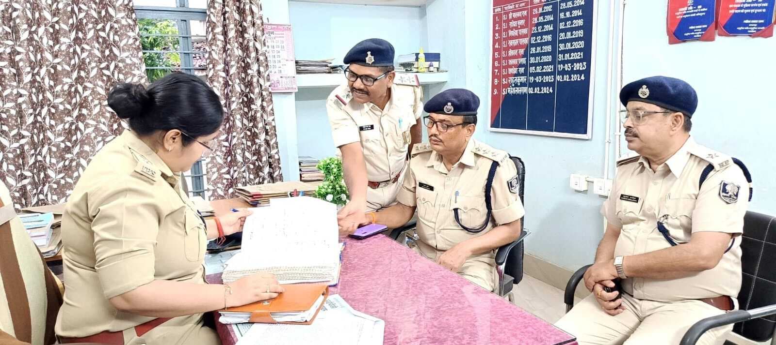 Bhagalpur news एसपी ने किया एससी/एसटी थाना का निरीक्षण