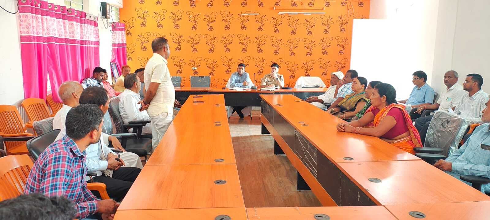 शस्त्र व शक्ति प्रदर्शन पर रहेगा प्रतिबंध