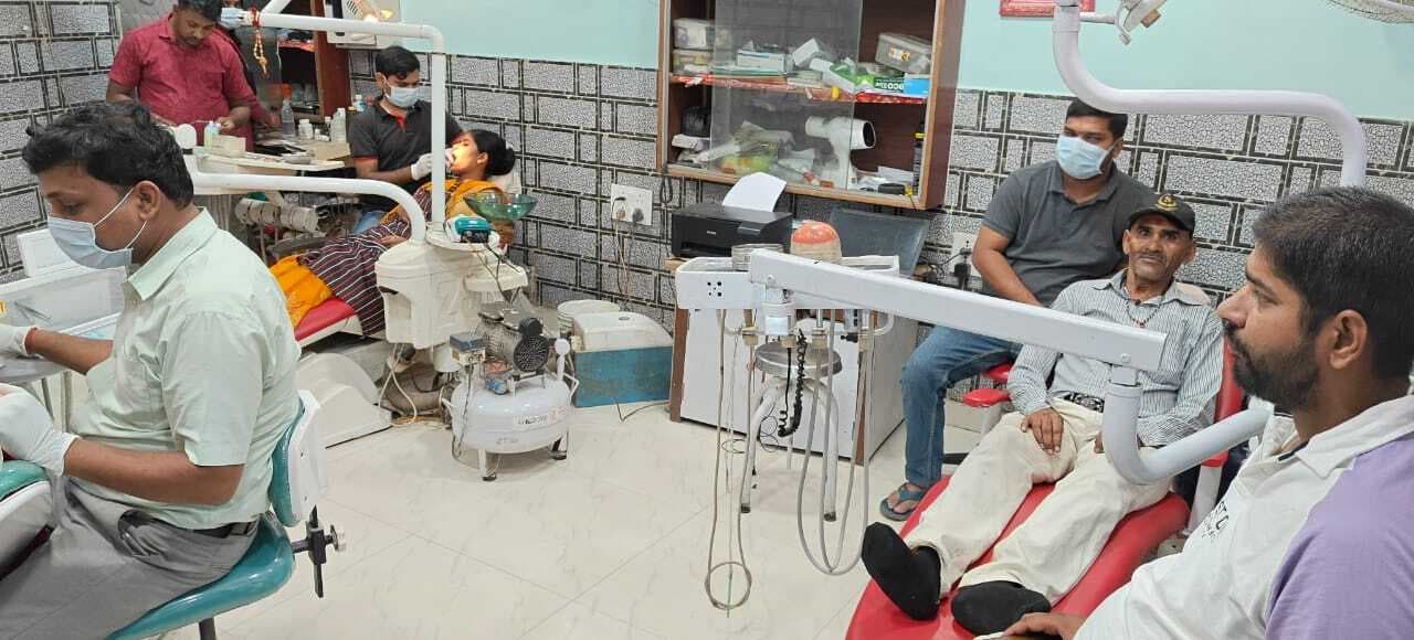 Samastipur News:अपोलो डेंटल व मार्क हॉस्पिटल में नि:शुल्क चिकित्सा शिविर आयोजित