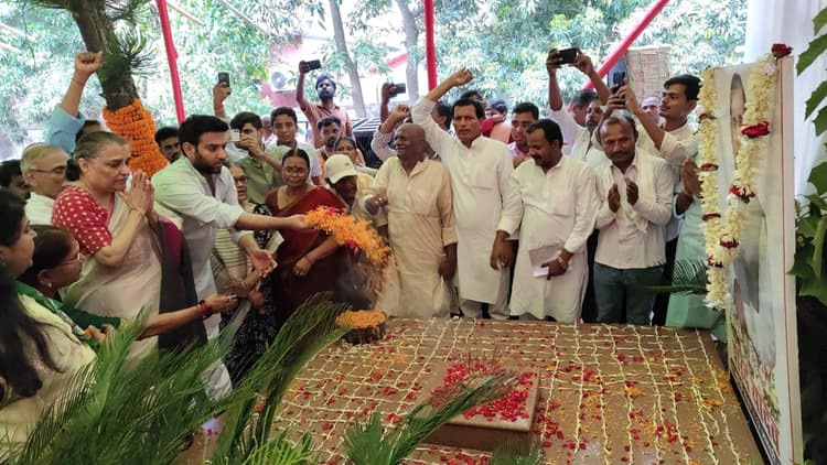 मंडल मसीहा शरद यादव की मनायी गयी जयंती