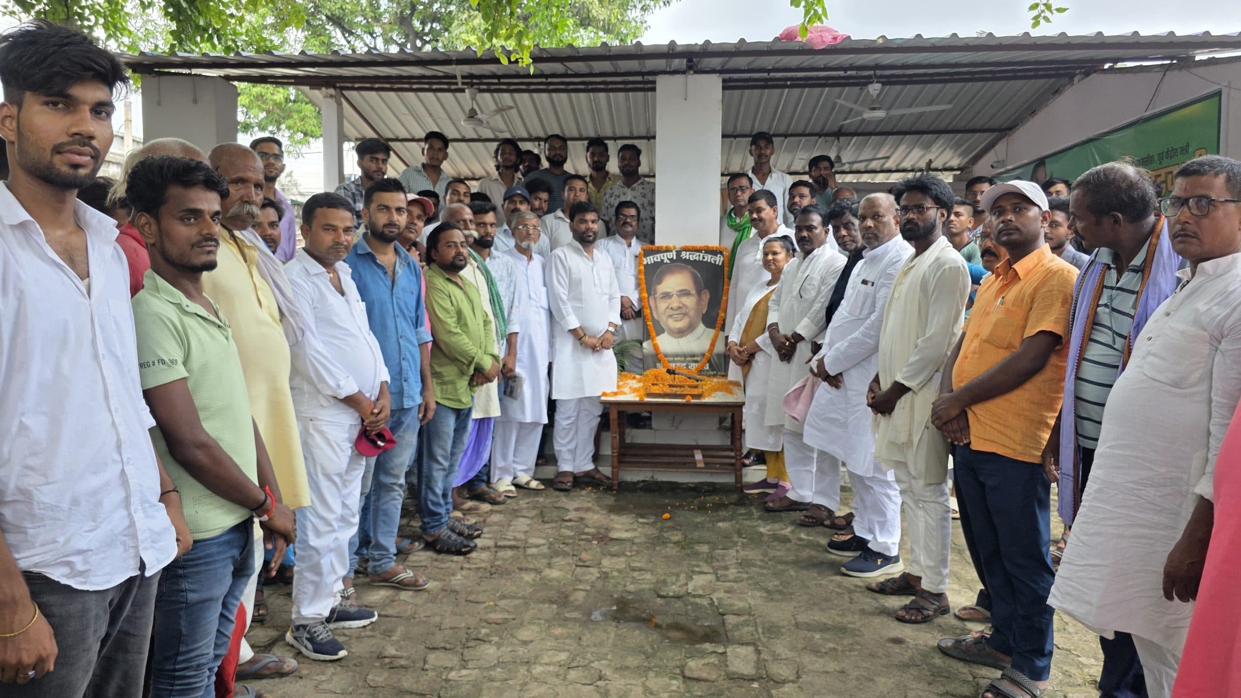 सरकार ने षड्यंत्र कर लालू प्रसाद यादव को संसद से किया बाहर