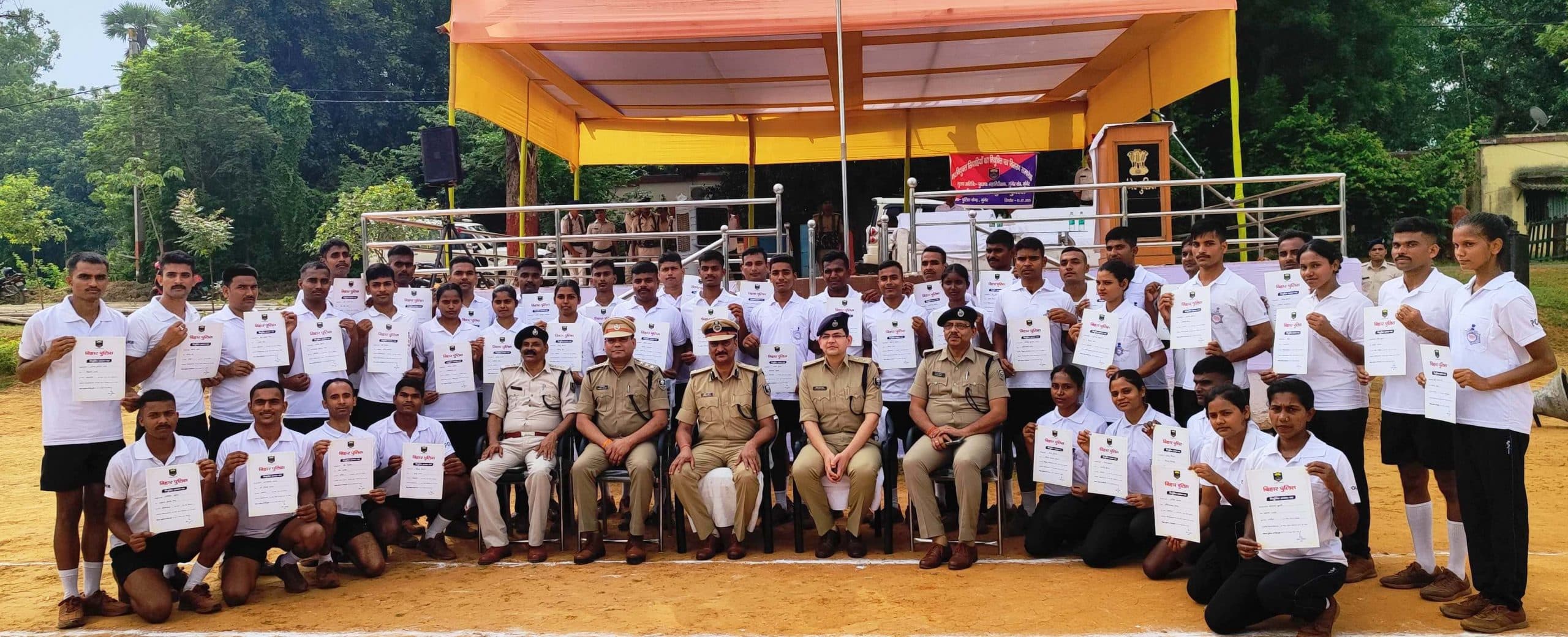 नवचयनित 330 सिपाहियों को दिया गया नियुक्ति पत्र, अब लेंगे अपने कर्तव्य का प्रशिक्षण