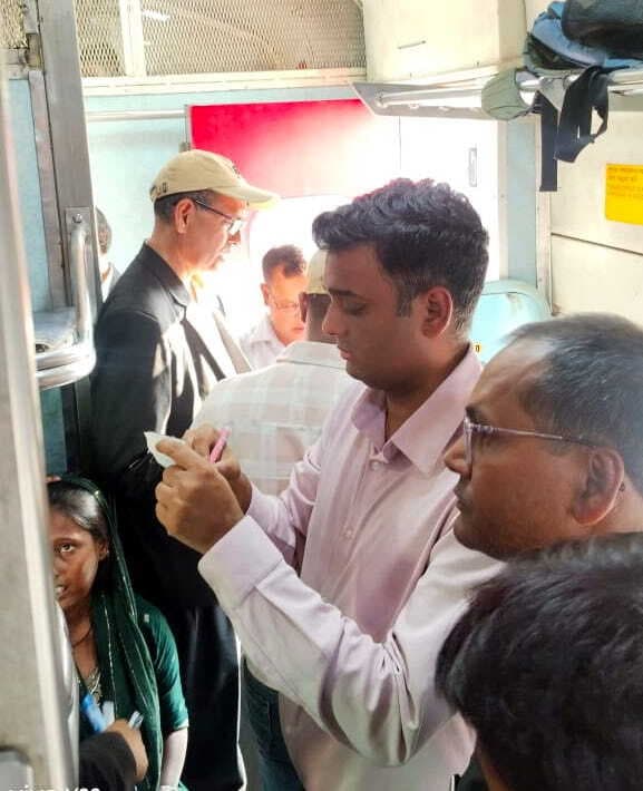 जून माह में 97 हजार बगैर टिकट यात्री से 6.53 करोड़ रिकॉर्ड जुर्माना