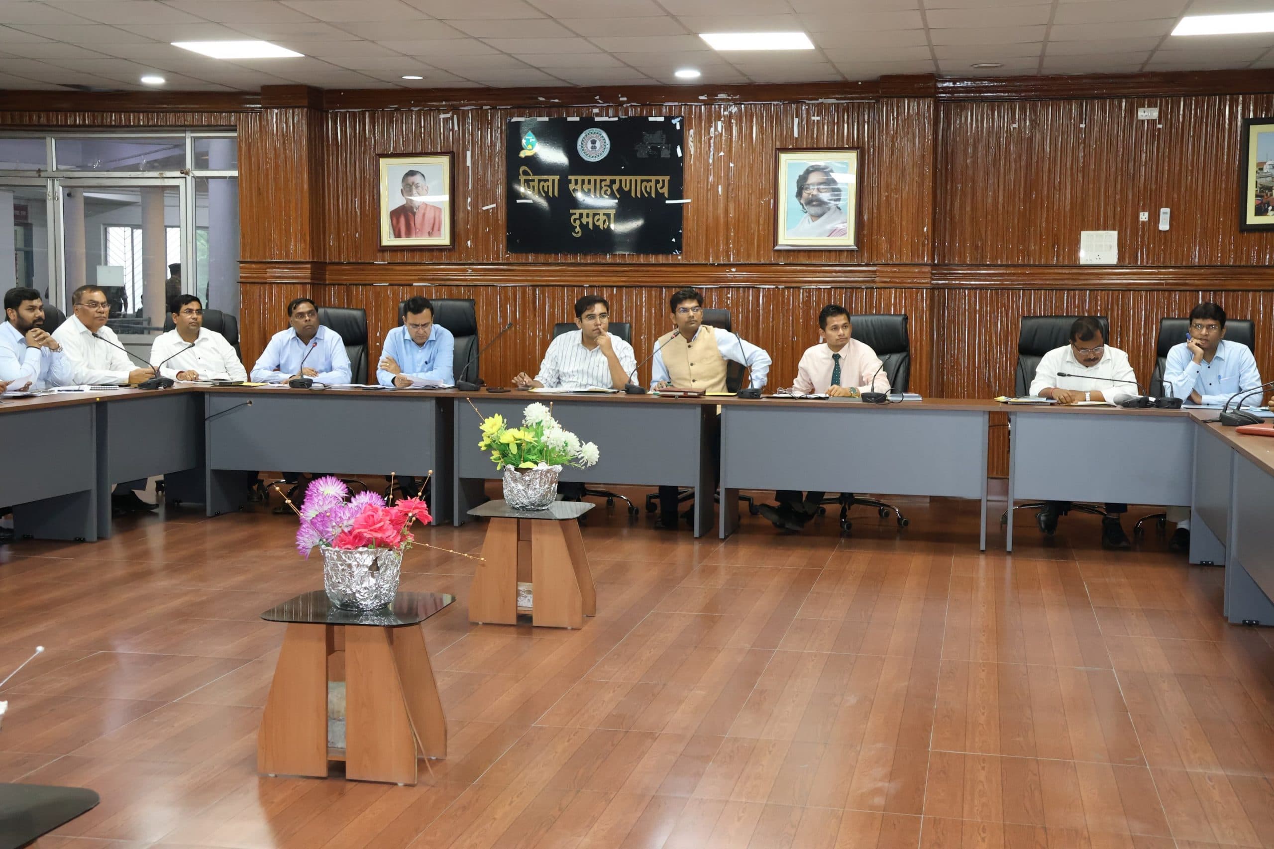 श्रावणी मेला क्षेत्र में जलमीनार व चापाकल की मरम्मत जल्द करायें : डीसी