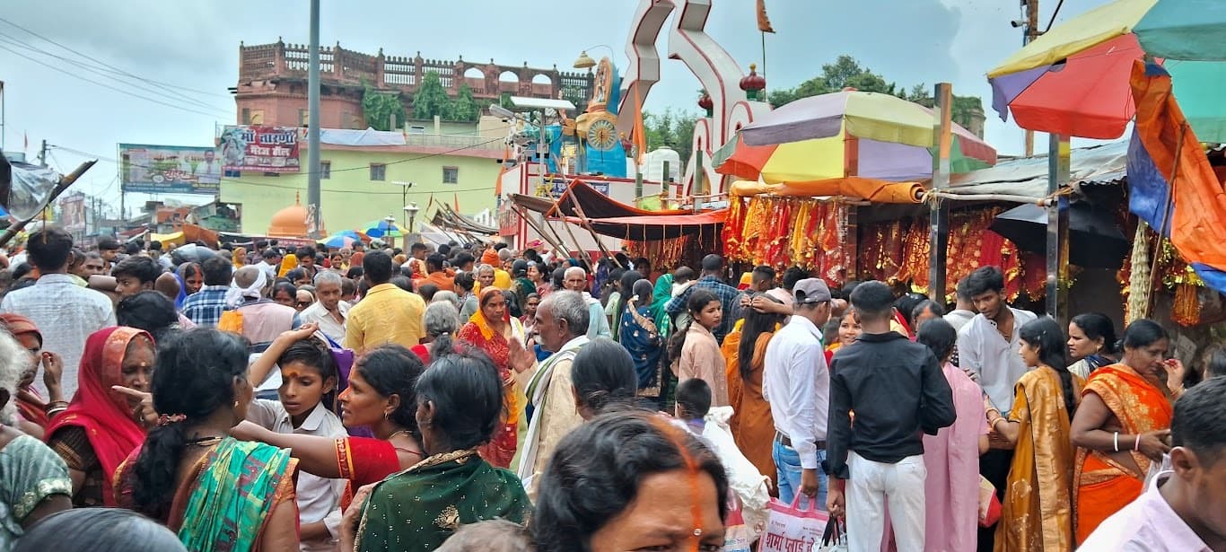 Aurangabad News : दो लाख से अधिक श्रद्धालुओं ने किया भगवान सूर्य का दर्शन