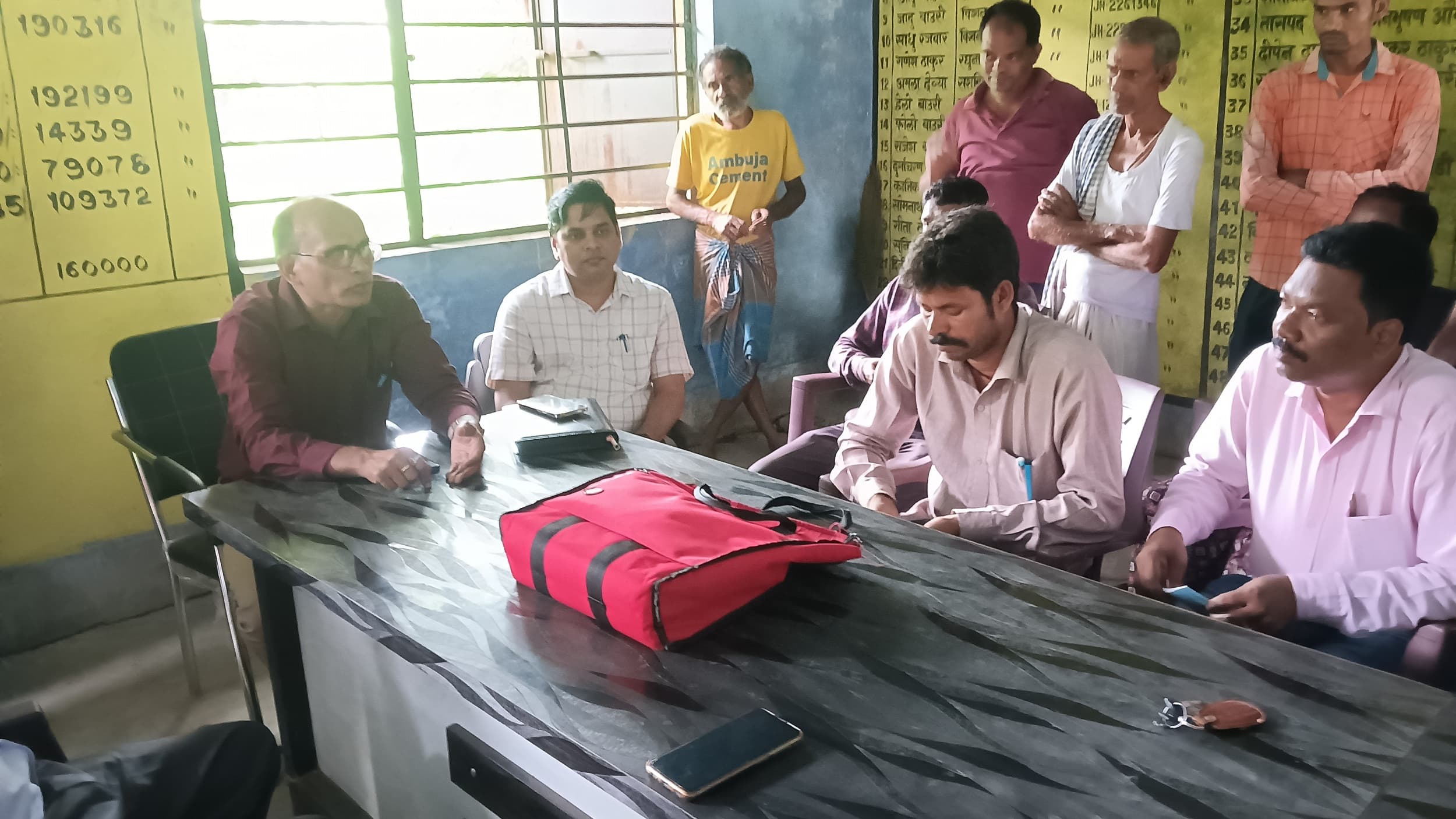 Bokaro News : मुआवजा दावा भुगतान को लेकर लगा शिविर, रैयतों ने किया विरोध