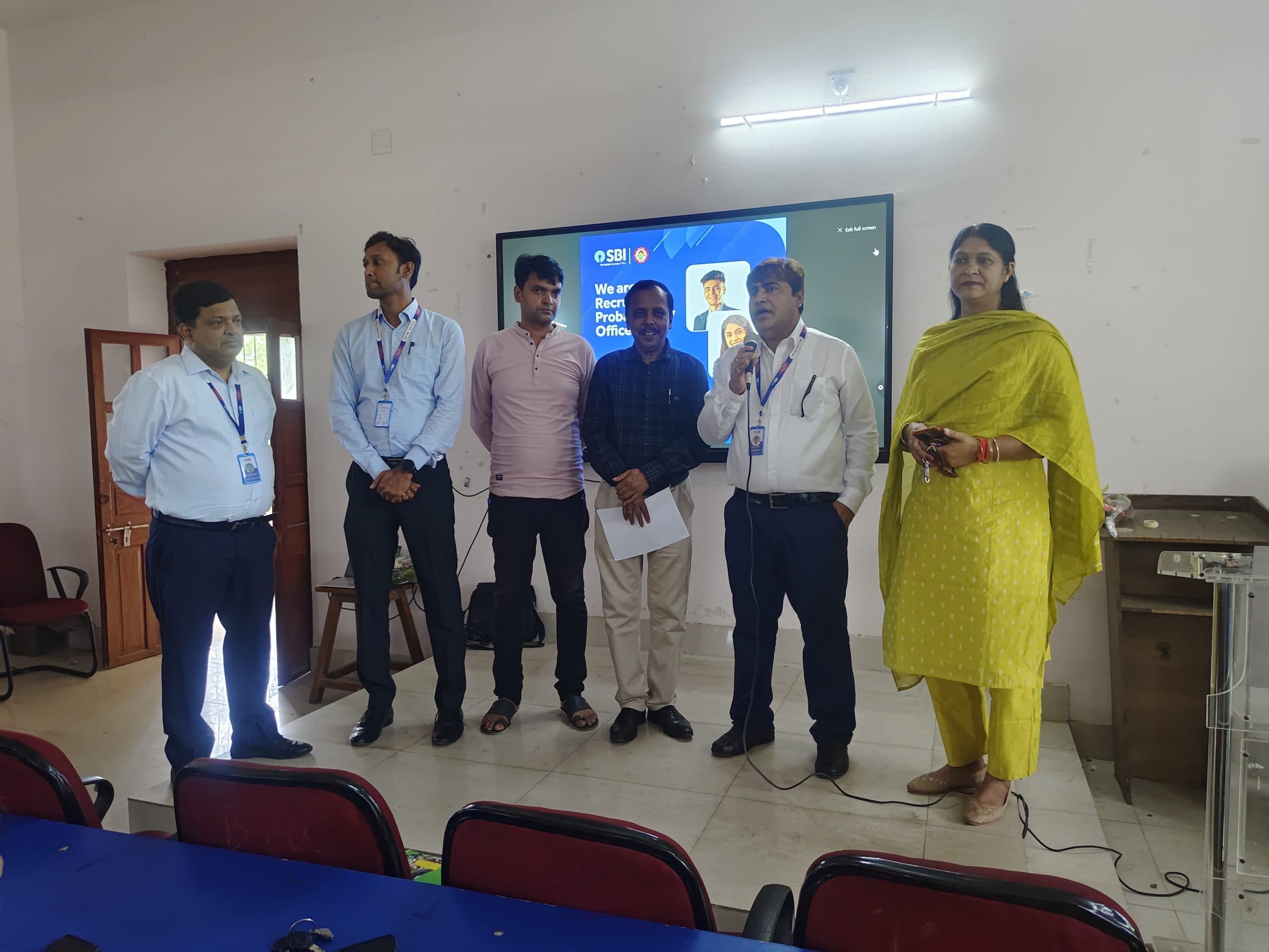 Giridih News: गिरिडीह कॉलेज में एसबीआइ के स्थापना दिवस पर बैंकिंग कार्यशाला आयोजित