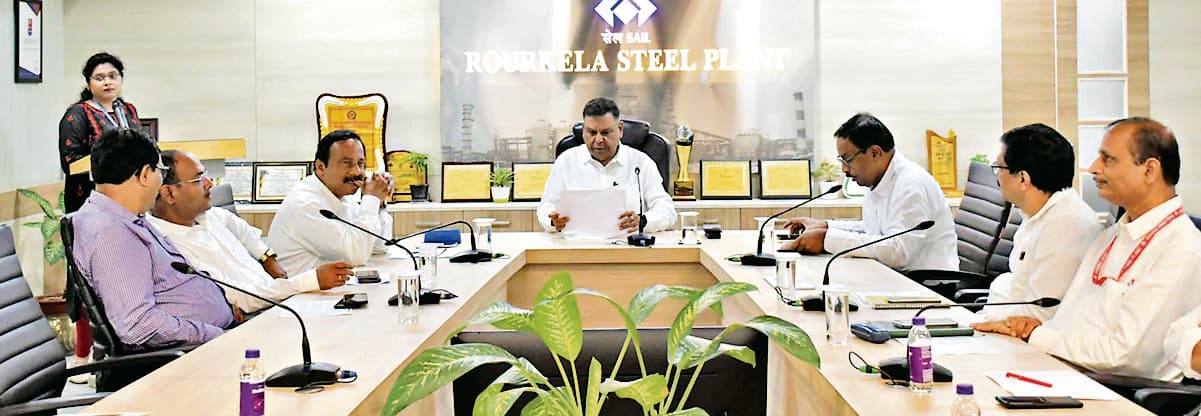 Rourkela News : आरएसपी के नवनियुक्त कार्यपालकों को सौंपा पदोन्नति आदेश