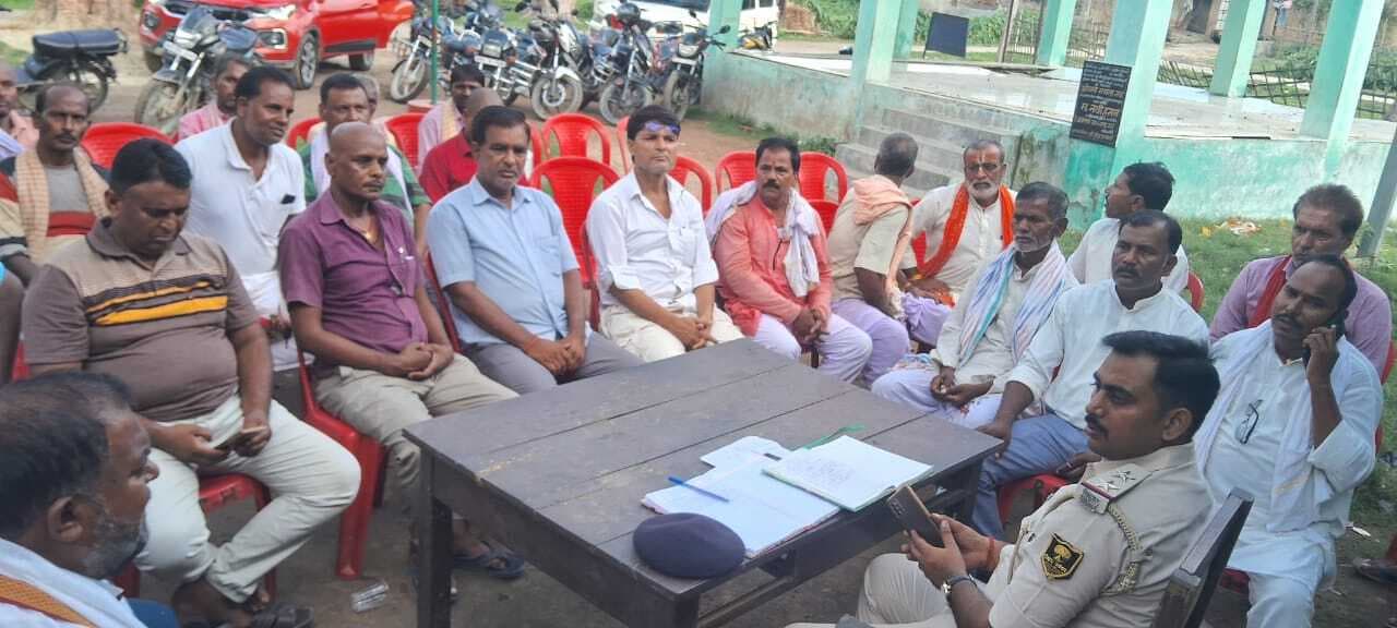 Motihari: मुहर्रम को लेकर हुई शांति समिति की बैठक