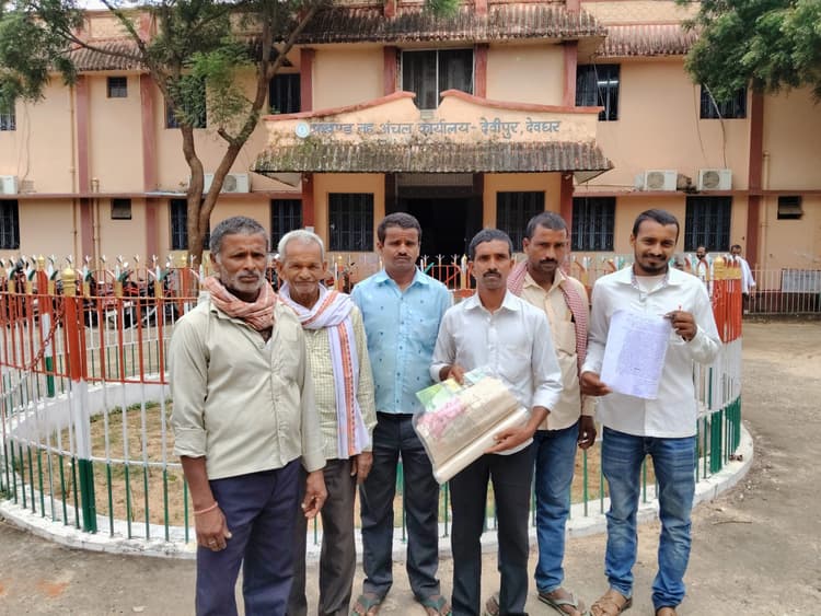 ग्रामीणों ने गोचर जमीन को अतिक्रमण मुक्त कराने की मांग की