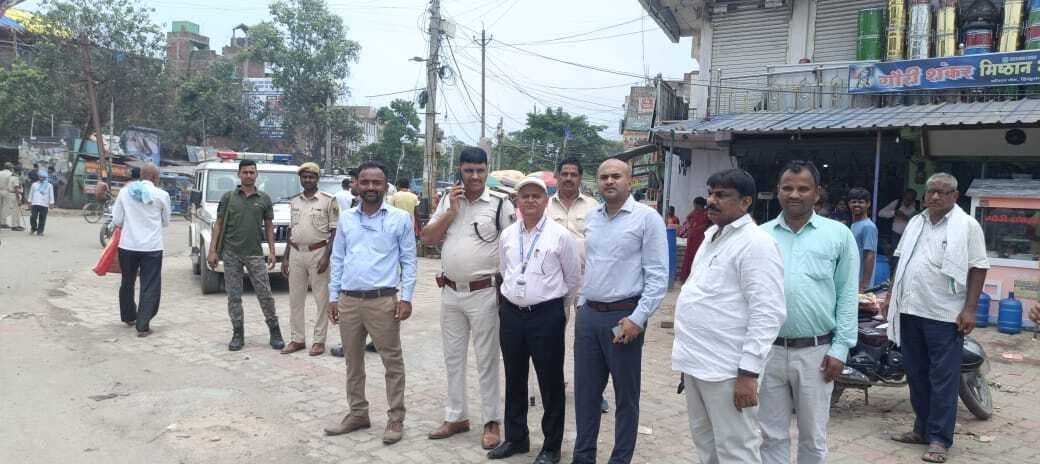 अतिक्रमण हटाने व जाम से मुक्ति दिलाने में जुटे रहे अधिकारी