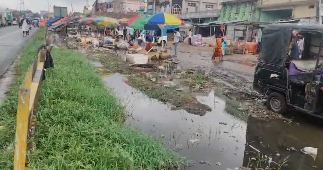 नगर पंचायत कोढ़ा में विकास कार्यों को लेकर किये गये दावे धरातल पर फेल