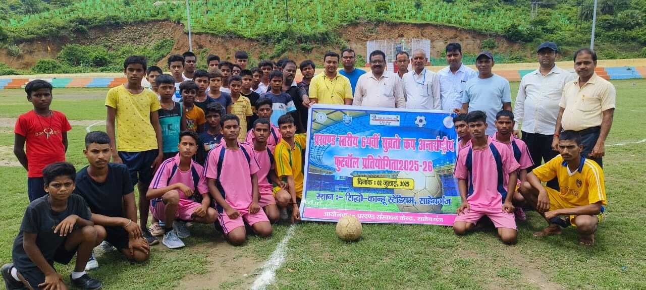 उत्क्रमित मध्य विद्यालय शोभनपुर भट्टा ने उर्दू मध्य विद्यालय को हराया