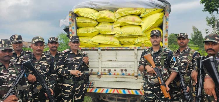 तस्करी का 100 बैरा यूरिया व वाहन जब्त
