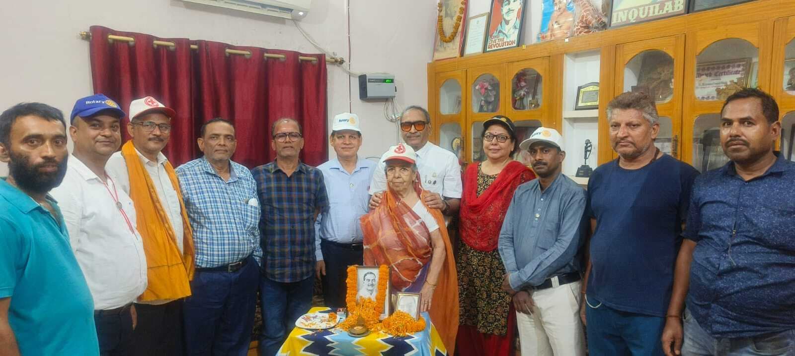 रोटेरियन क्लब ने मनाया डॉक्टर्स डे