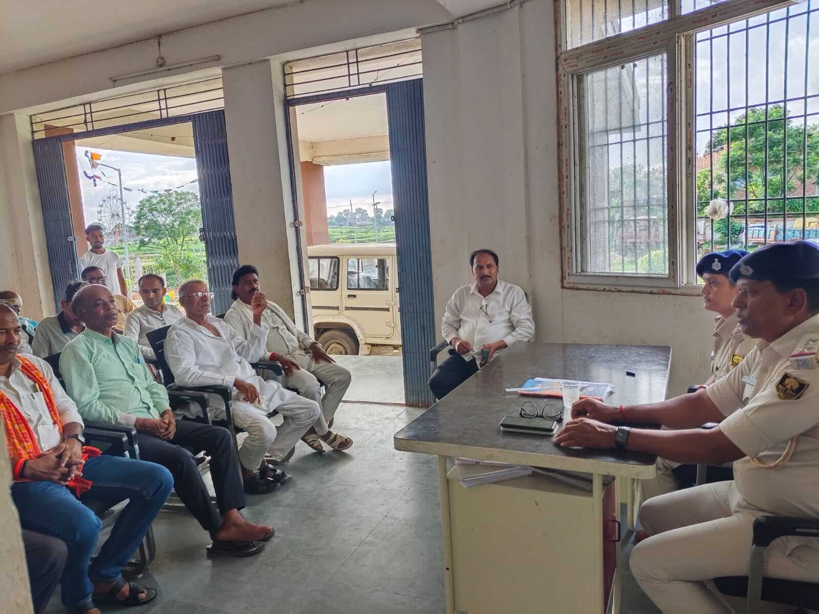 तय रूटों पर निकालें ताजिया जुलूस