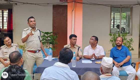 शांति समिति की बैठक में विधि व्यवस्था और सुरक्षा को लेकर उठाए गए महत्वपूर्ण कदम