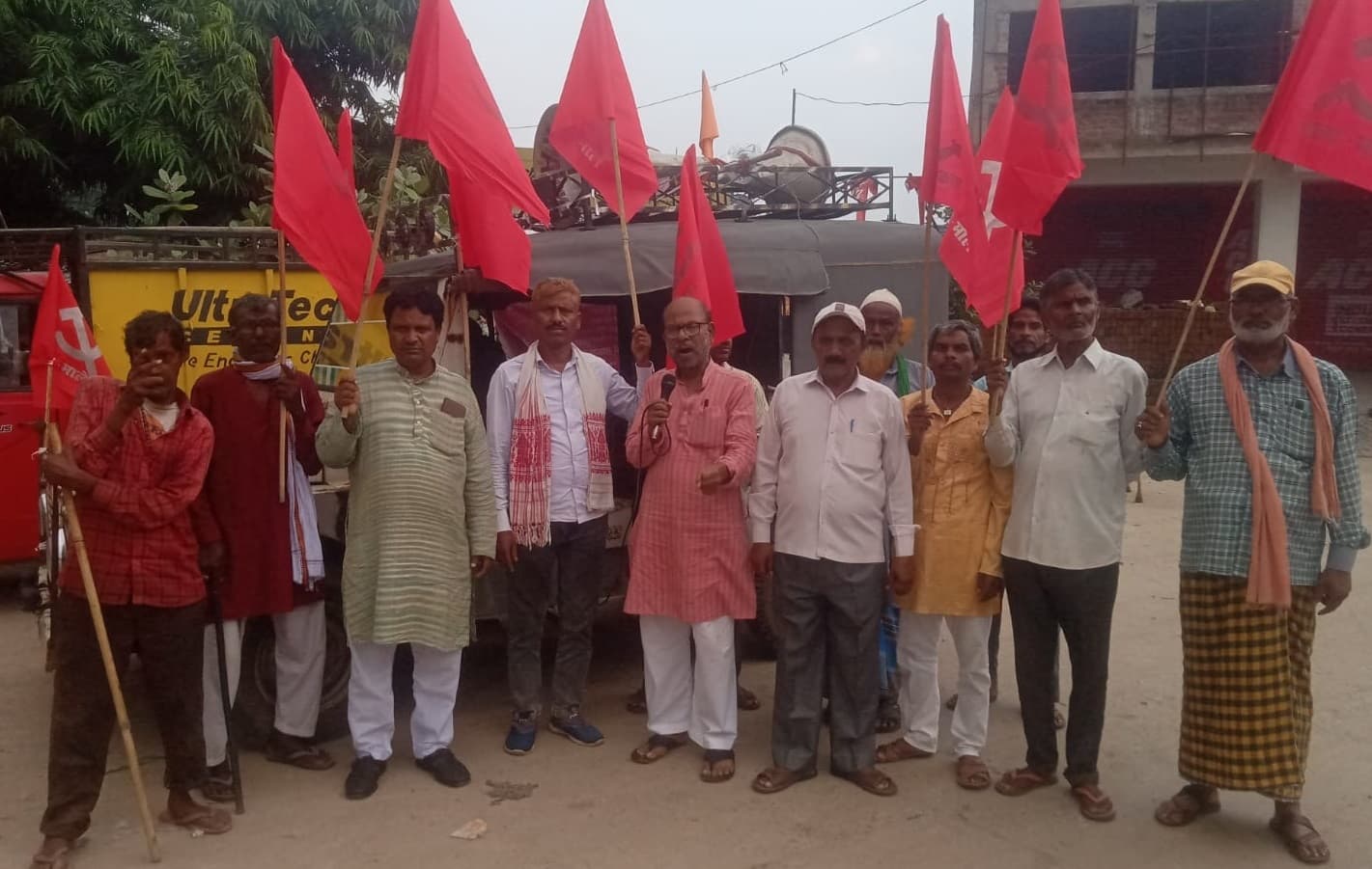 Bokaro News : हड़ताल की सफलता के लिए माले ने निकाली मजदूर संदेश यात्रा